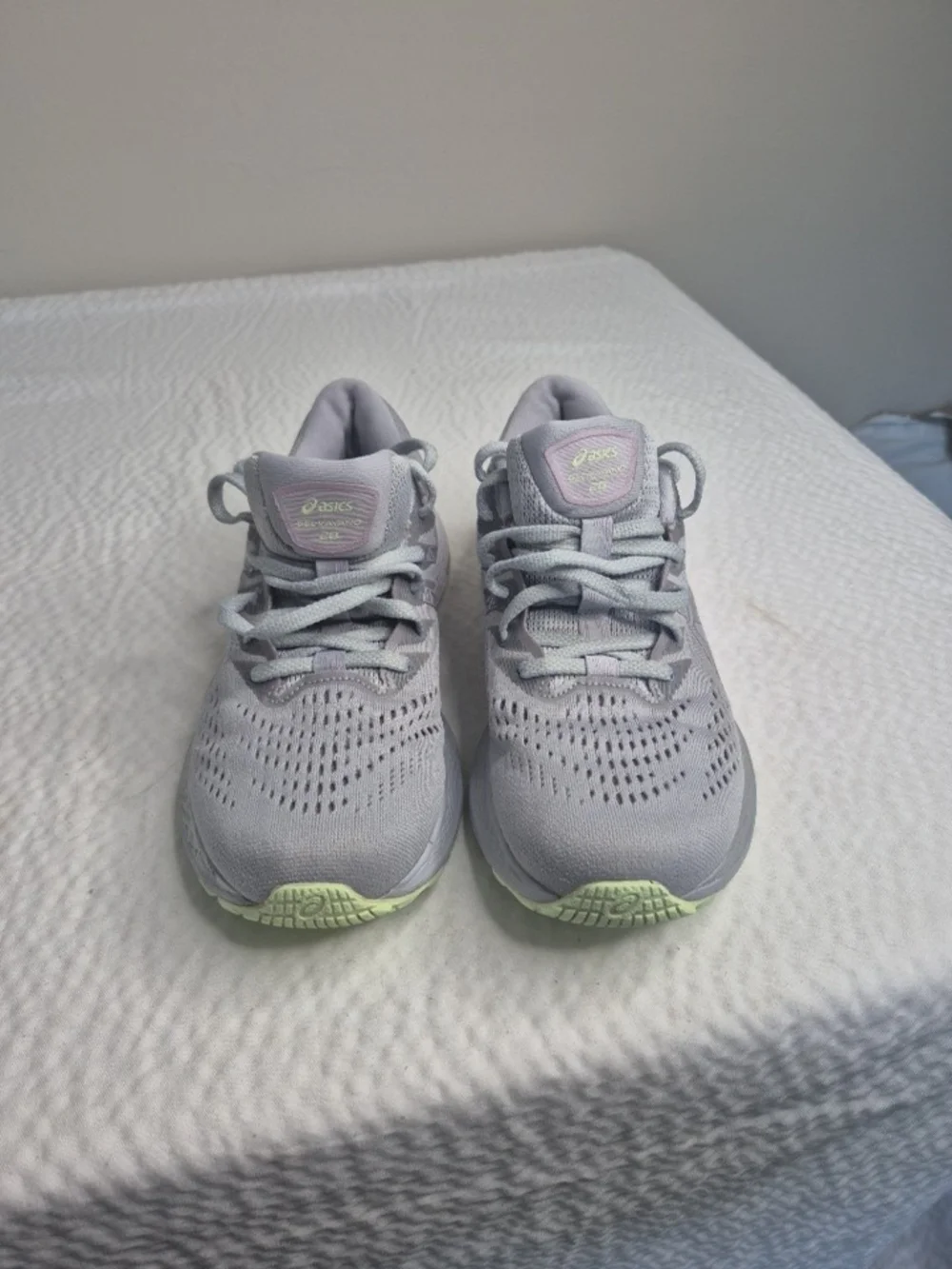 GEL-KAYANO 28 PIEDMONT GREY/SOFT LAVENDER Women size 9